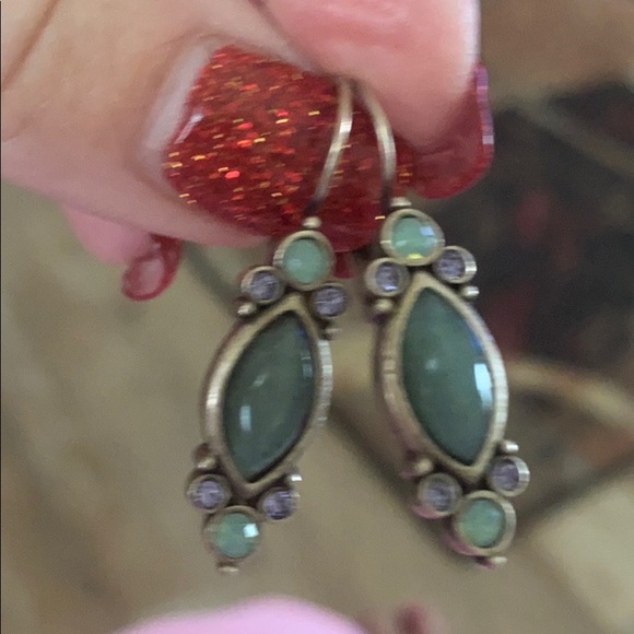 Beautiful Myka earrings ! - Picture 1 of 2